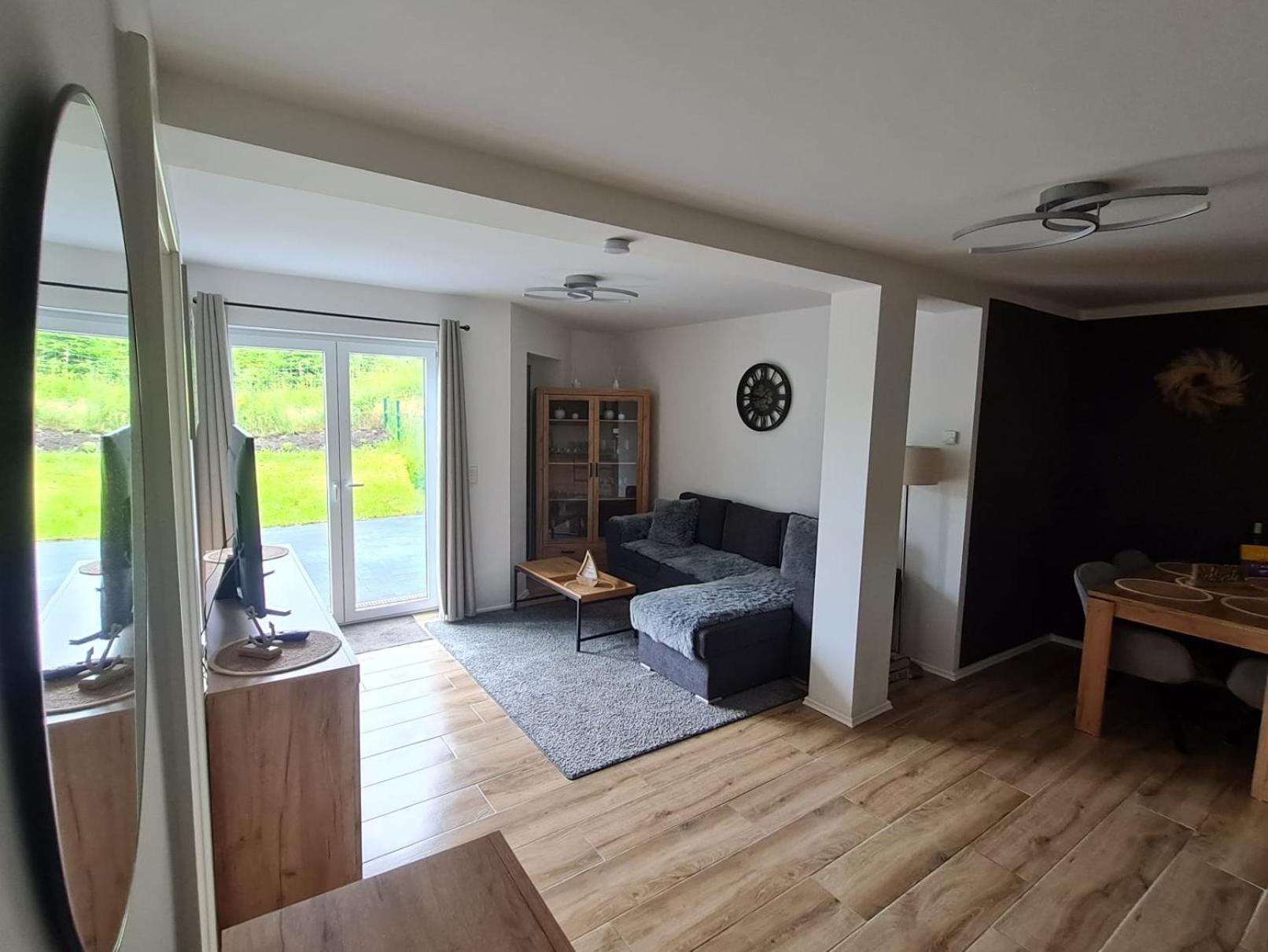 Greenhouse Living Apartment Nivis Mit Garten - 4 Minuten Nach Winterberg - Wandern, Mountainbike Fahren - Natur Geniessen Medebach Chambre photo