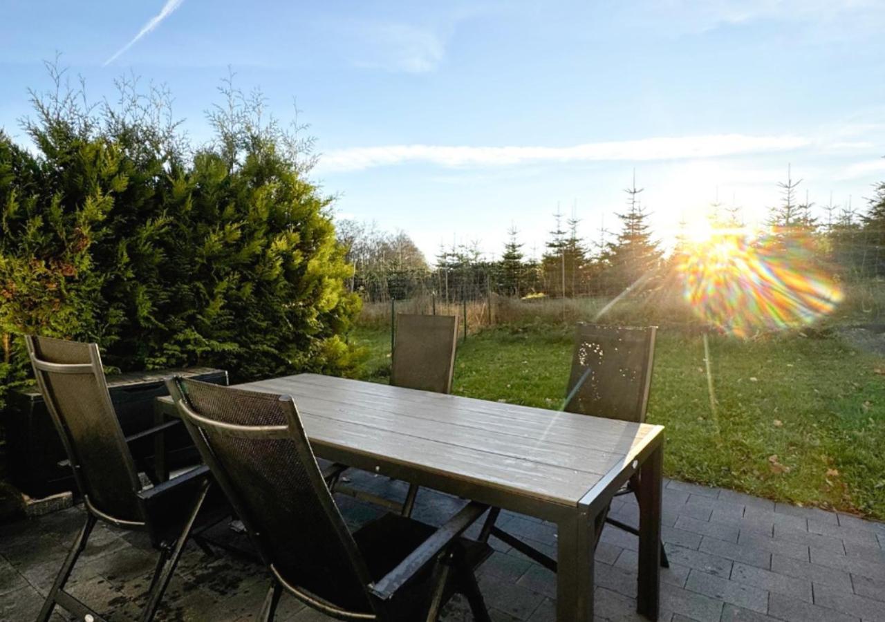 Greenhouse Living Apartment Nivis Mit Garten - 4 Minuten Nach Winterberg - Wandern, Mountainbike Fahren - Natur Geniessen Medebach Extérieur photo